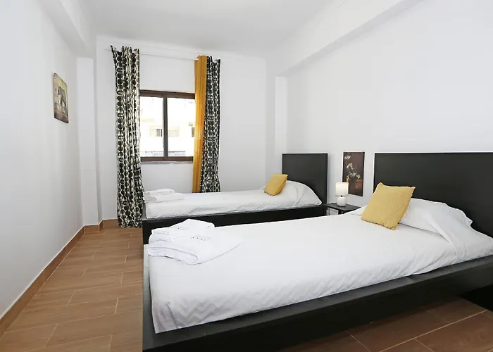 B66 - Quinta Amparo Apartamento *