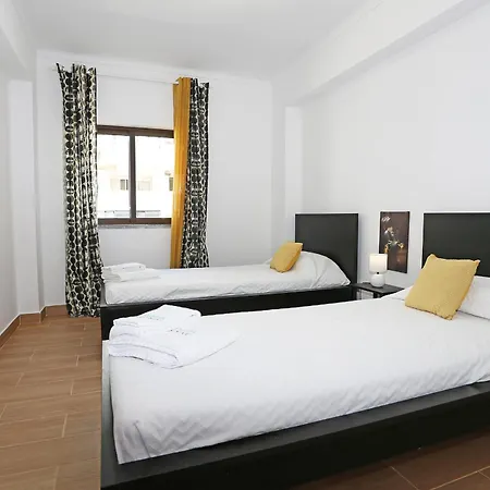 B66 - Quinta Amparo Apartamento *